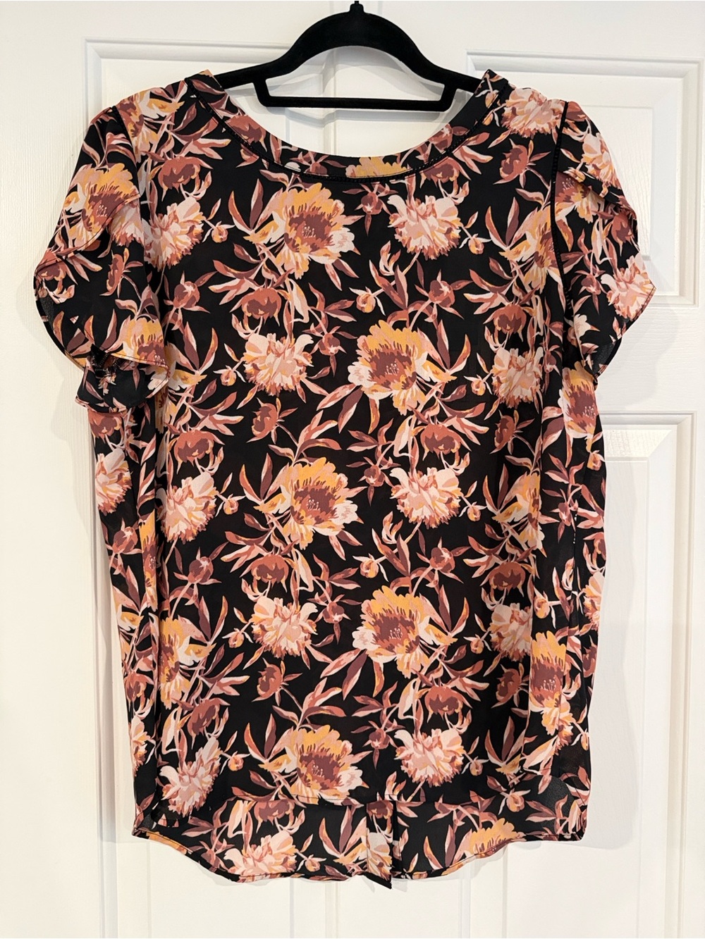 41 Hawthorn Lakynn Lattice Detail Button Back Blouse